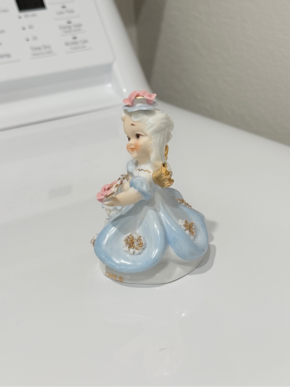Vintage Lefton Friday’s Child Angel Figurine – Vintage Japan Porcelain 4” - Picture 7 of 17